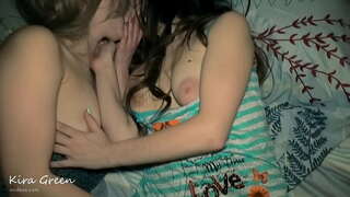 Mio marito scopa la mia calda sorella Passo, 3some Sesso Amatoriale Pompino, baciare le ragazze, Figa in bocca, Sborrata in bocca, la Condivisione di sperma e Sborrata Enorme, 2 ragazze 1 ragazzo di coppia hot cazzo di ffm