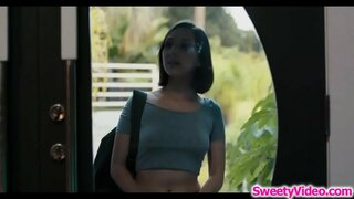 Sexy massaggiatrice forbice con il suo lesbiche cliente