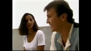 Мелисса Моне гарм трахается дар киску бо ҷавонон самцом